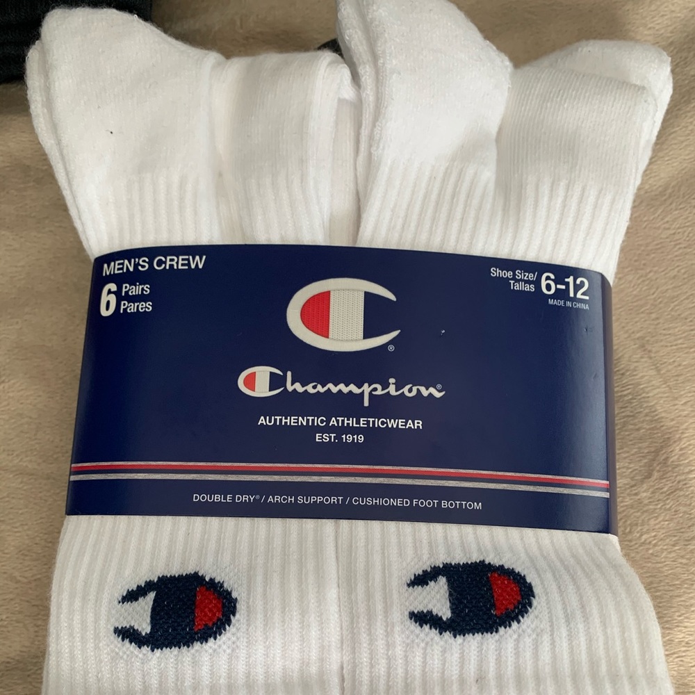 NWT 6 pair Champion Crew socks
